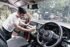 Cara Menghilangkan Bau Rokok di Interior Mobil